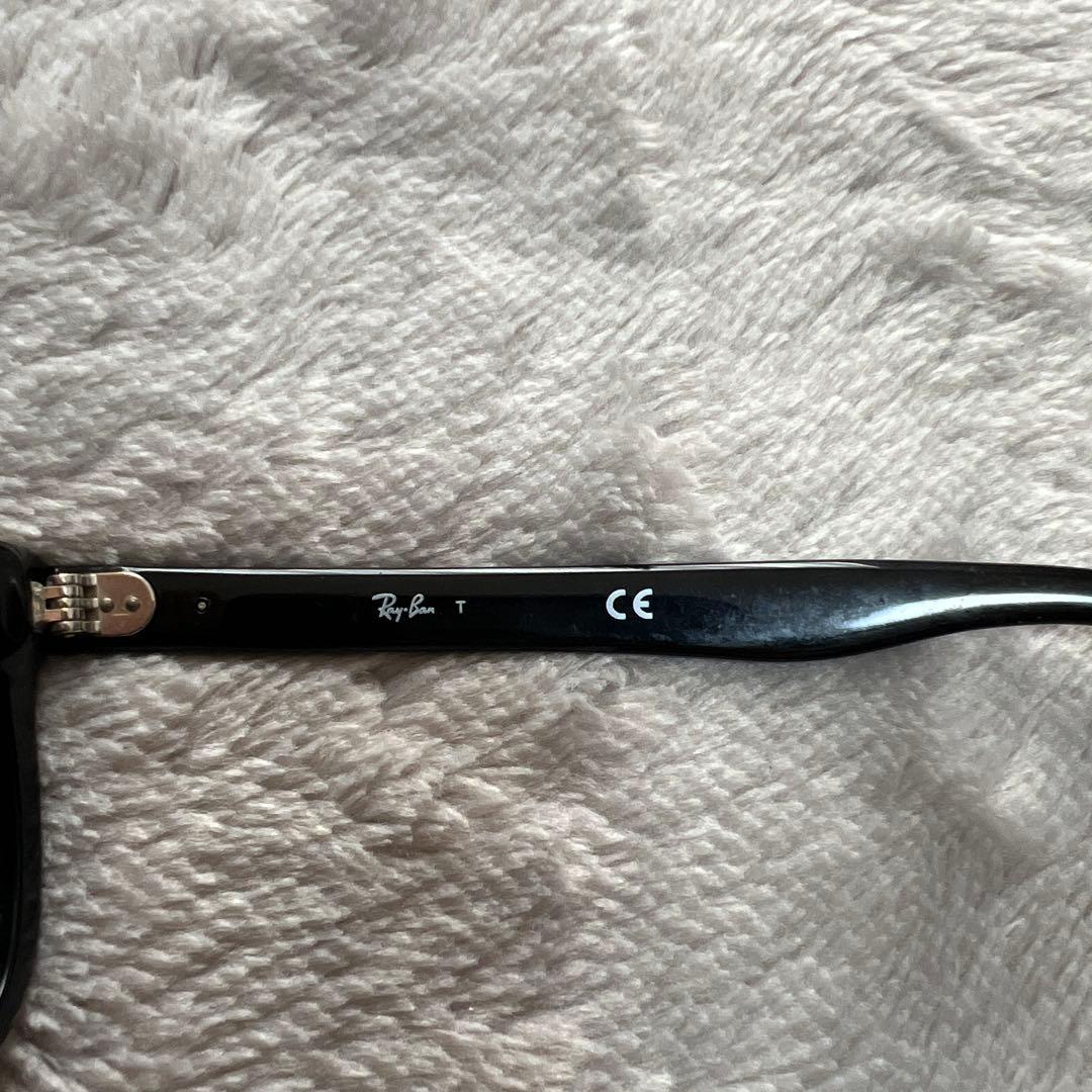 Ray-Ban ブラック サングラス RB4181F