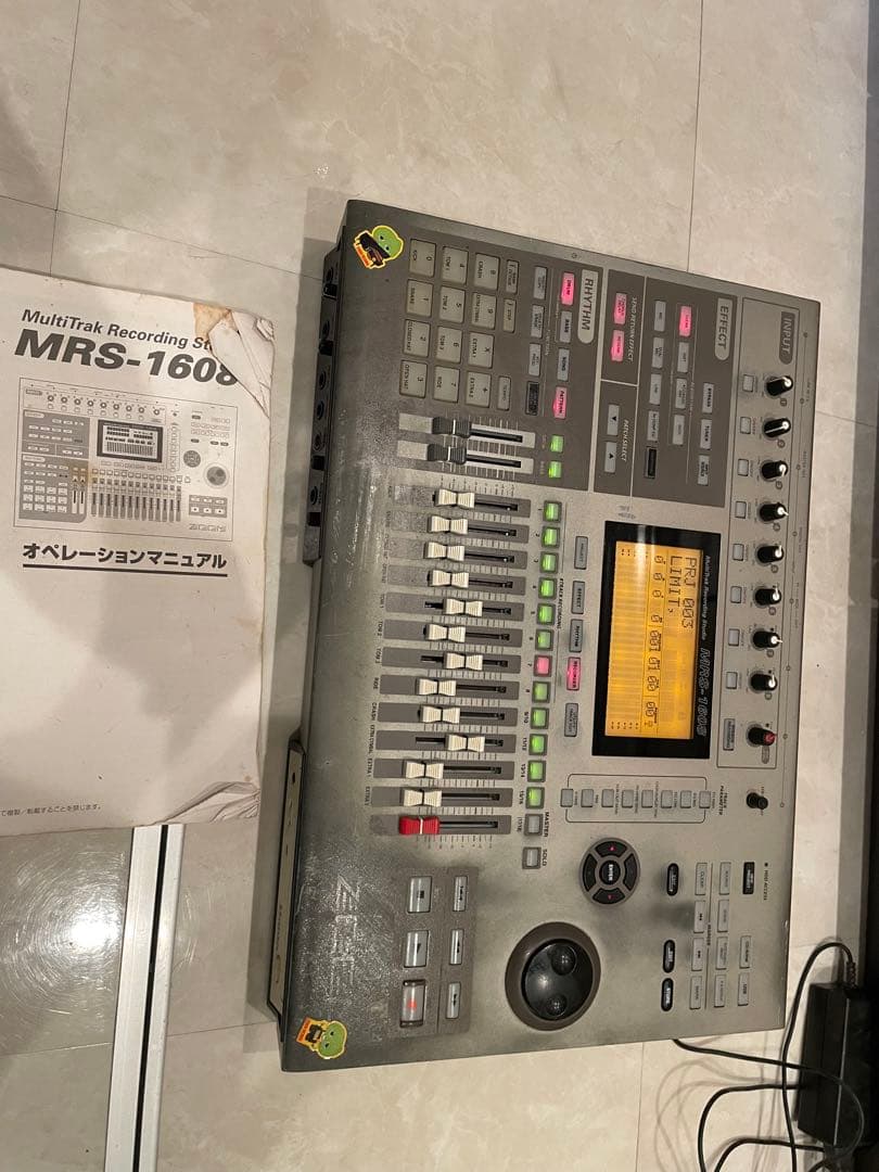 ZOOM MRS-1608 ミキサー • マルチトラックリコーダー