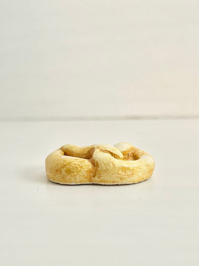 アルザスのお菓子とパン　ル・ムーラン・ア・ユイル　フェーブ　フェーヴ　フランス製