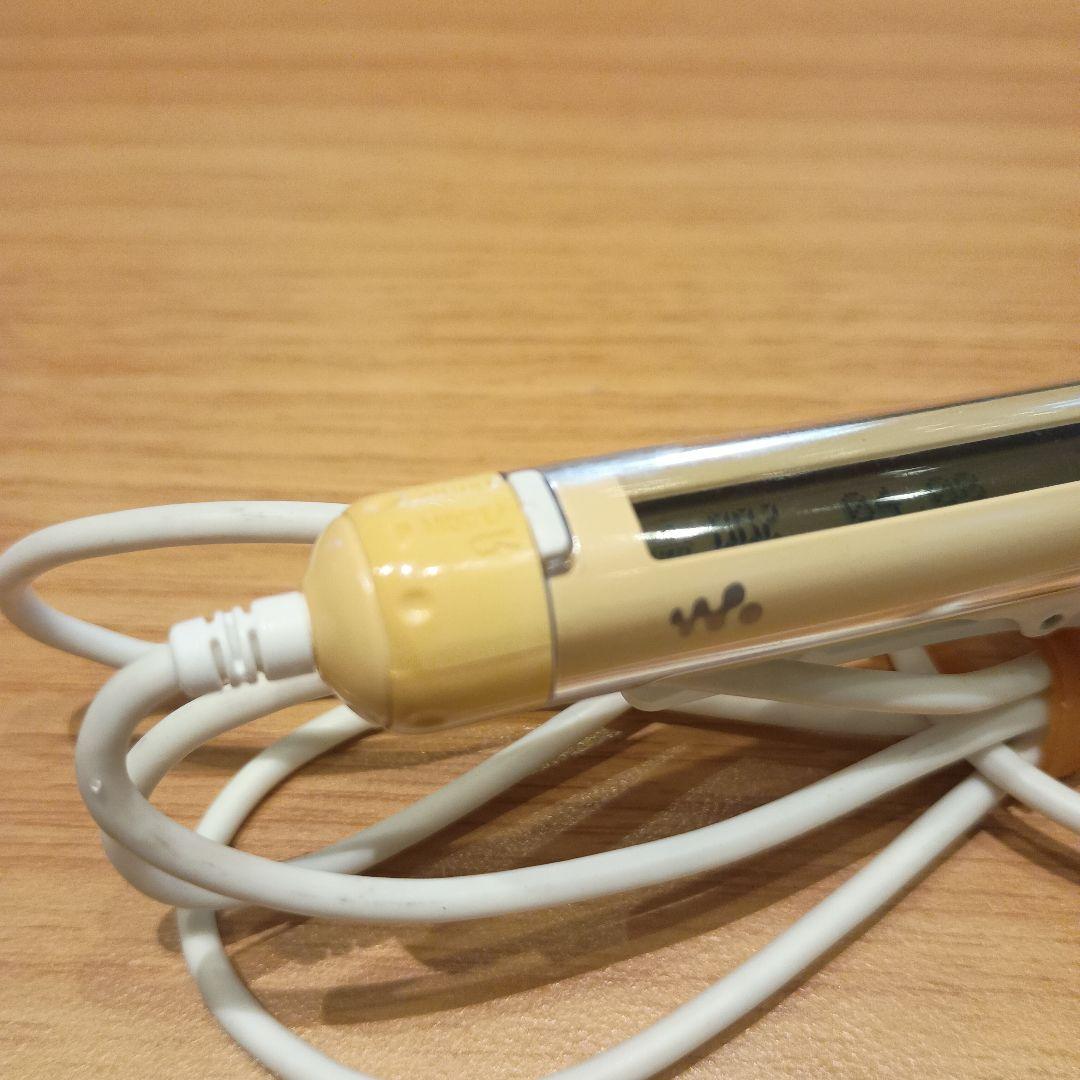 送料込み匿名配送　SONYソニーウォークマン専用特殊リモコンRM-MC53EL
