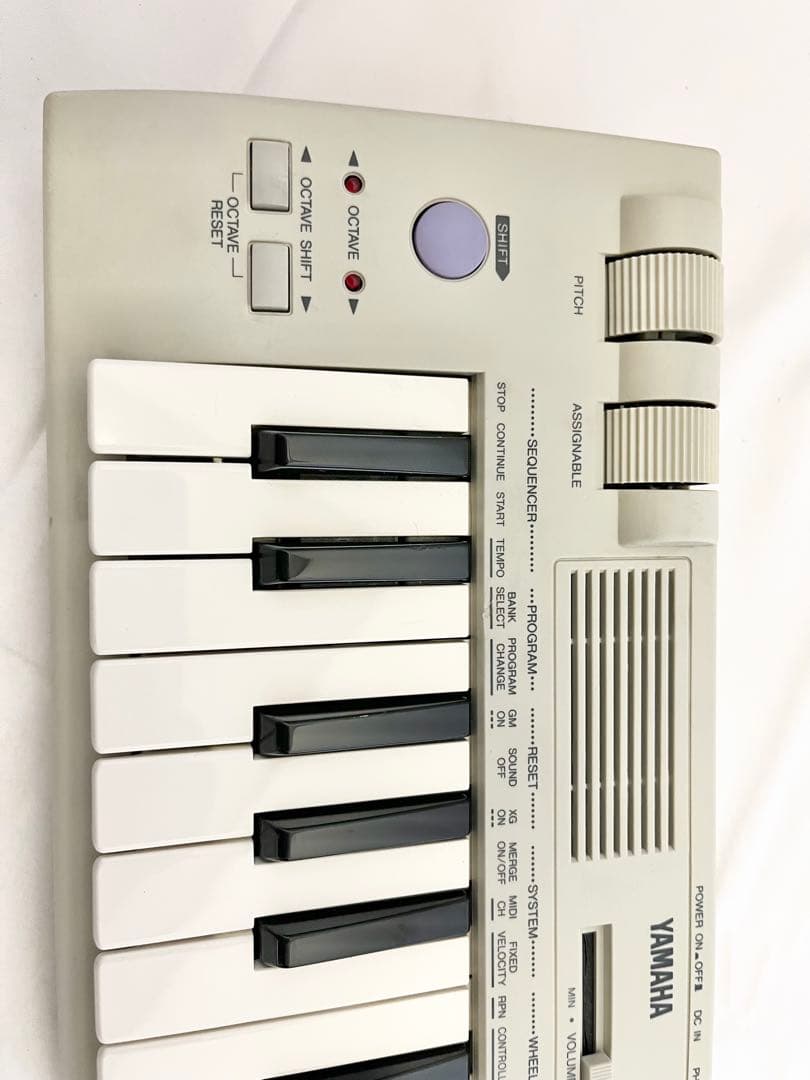 ②YAMAHA ヤマハ CBX-K1XG MIDI キーボード37鍵