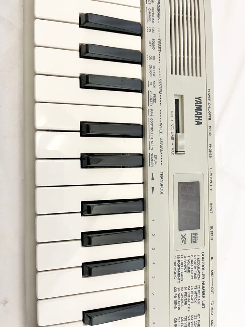 ②YAMAHA ヤマハ CBX-K1XG MIDI キーボード37鍵