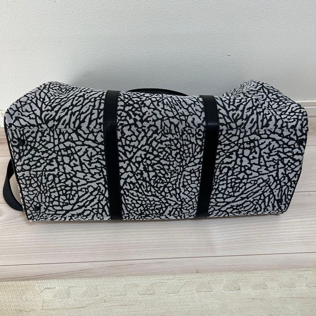 美品　NIKE ジョーダン　アイコン ダッフルバッグ ボストンバッグ