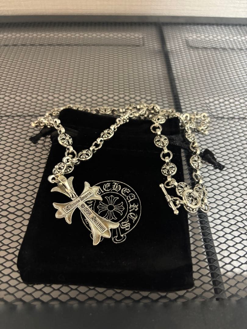 CHROME HEARTS クロスペンダント ネックレス