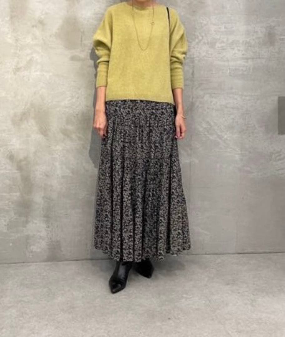 美品　BEARDSLEY（ビアズリー） プリントティアードギャザースカート