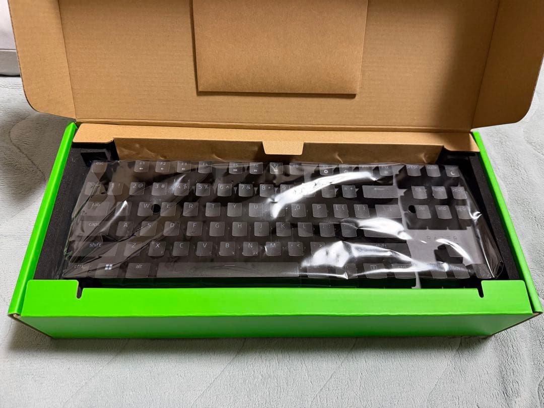 キーボード Razer Huntsman V2 Tenkeyless Clicky
