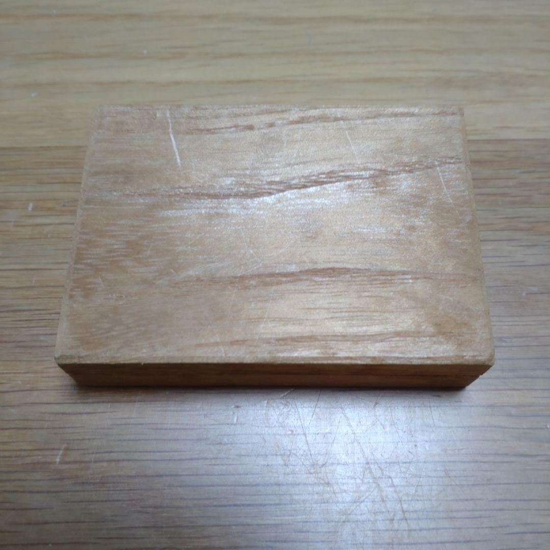 三菱 社章　スリーダイヤ　金バッチ