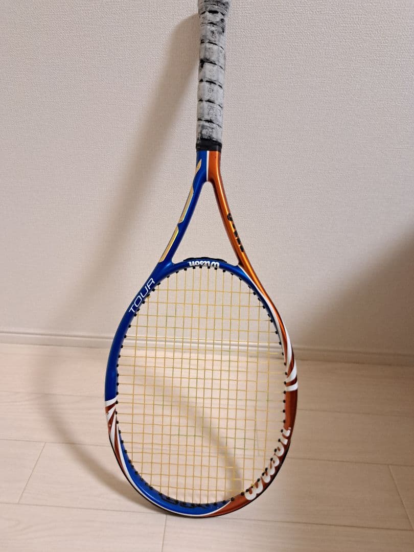 【中古】Wilson Tour BLX 95 硬式テニスラケット ガット張り済み