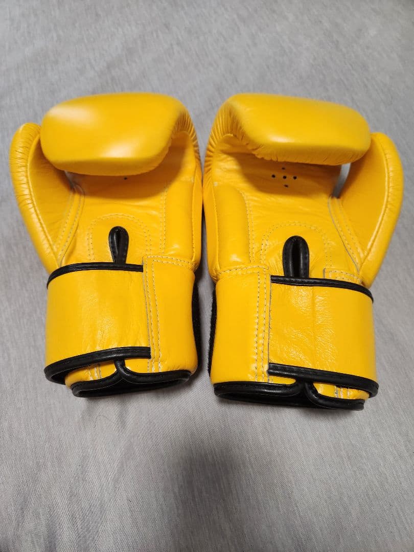 Fairtex ボクシンググローブ 12oz イエロー