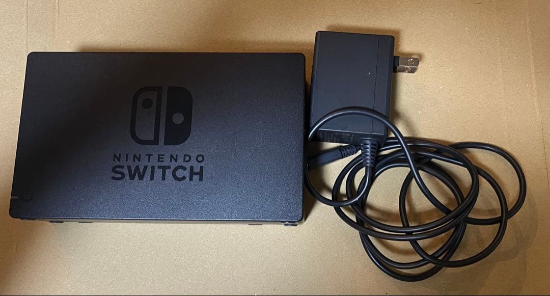 Nintendo Switch ネオンレッドネオンブルー　中古