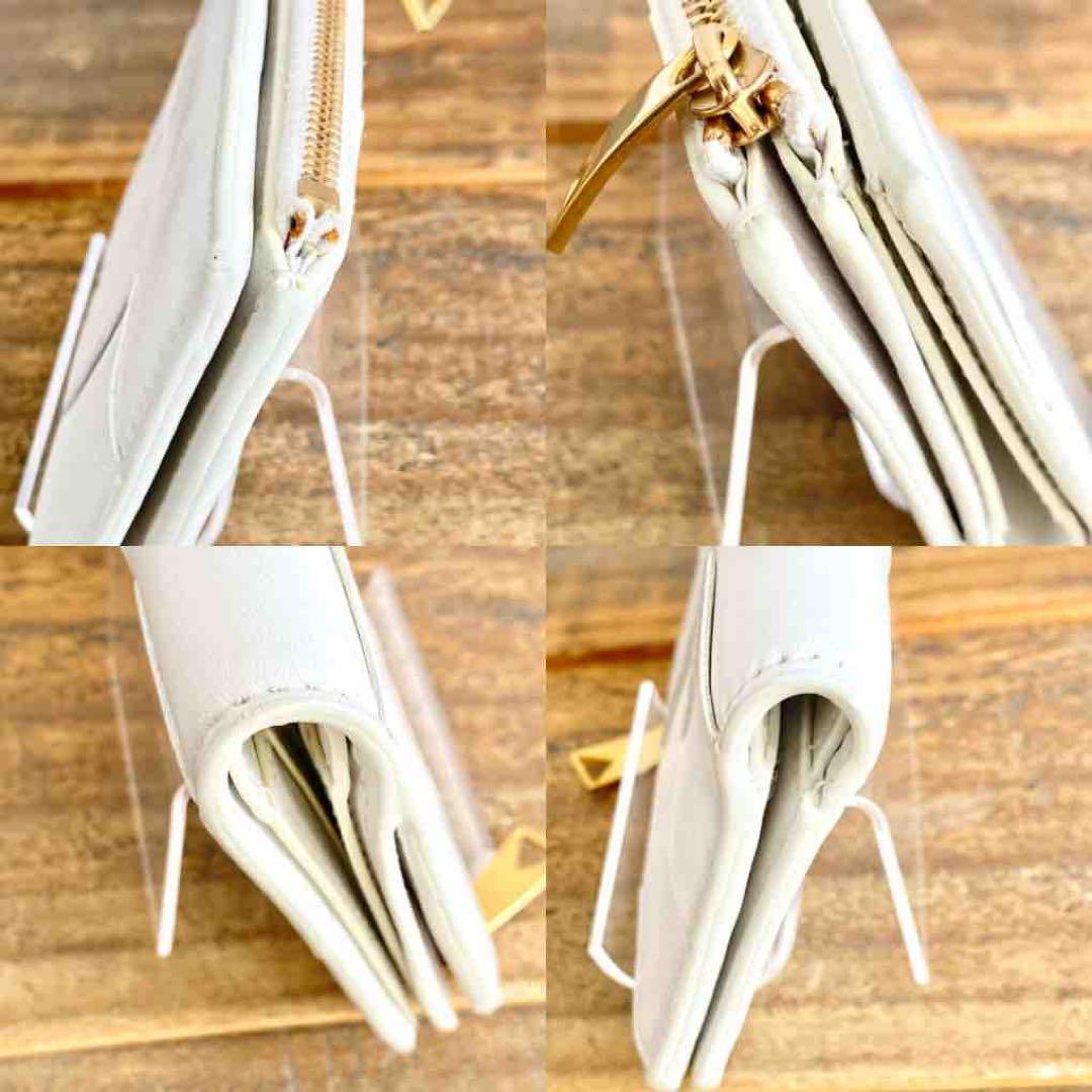 ボッテガヴェネタ マキシ イントレチャート カセット コンパクトウォレット 白