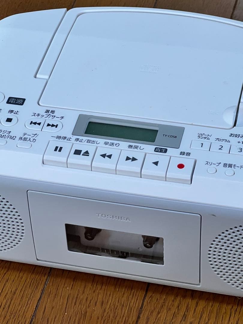TOSHIBA ポータブルCDプレーヤー ホワイト