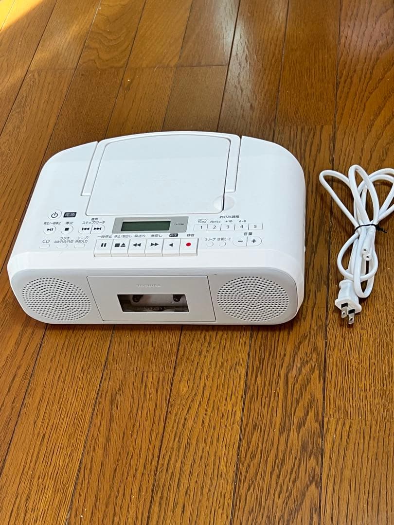 TOSHIBA ポータブルCDプレーヤー ホワイト