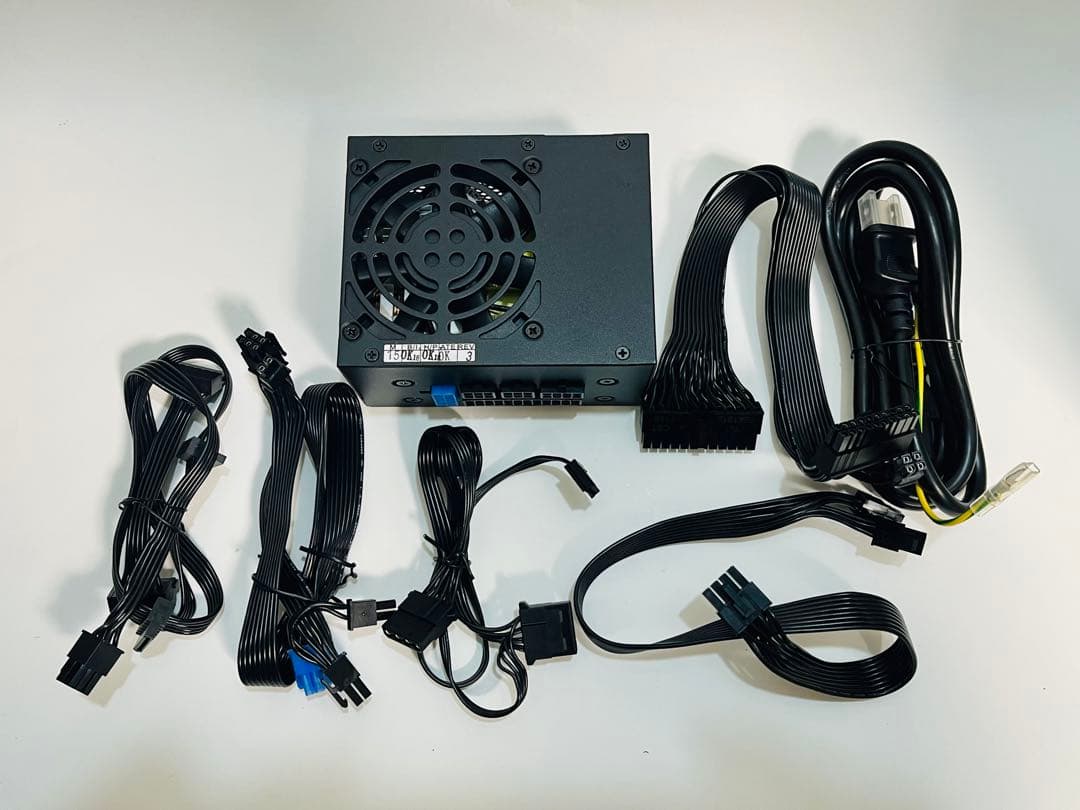 玄人志向 600W SFX電源 KRPW-SXP600W/90+ GOLD