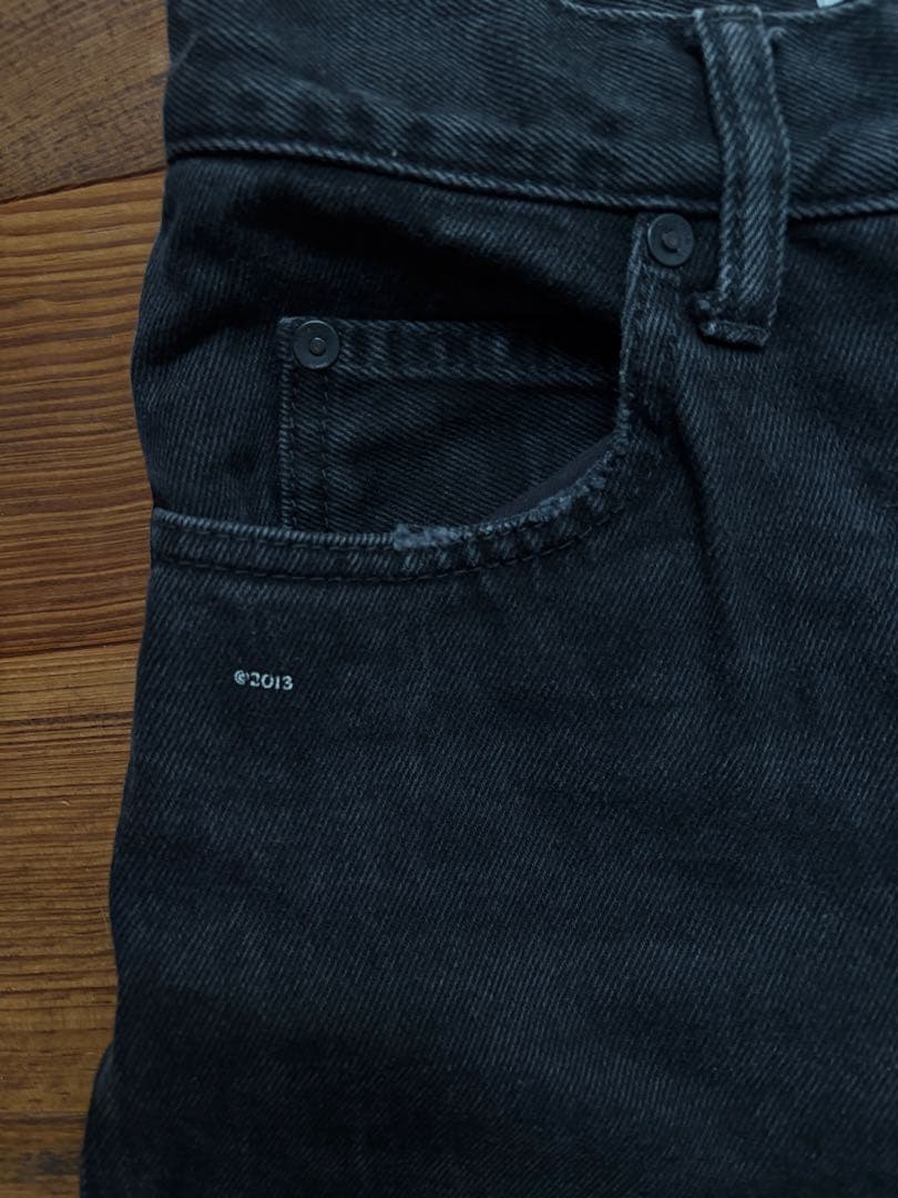 Off-White meteorカットアウトデニム
