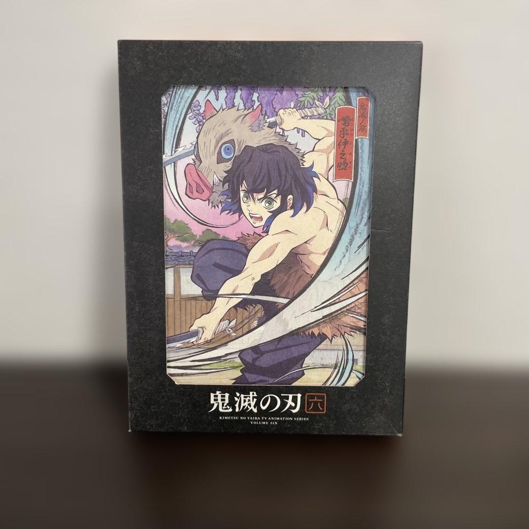 【お値引きしました】鬼滅の刃 DVD 1巻〜7巻　花札付き