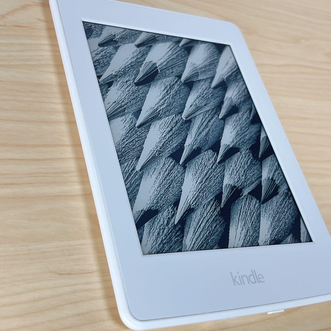 【美品】Kindle paperwhite 第７世代 広告無し ケース付
