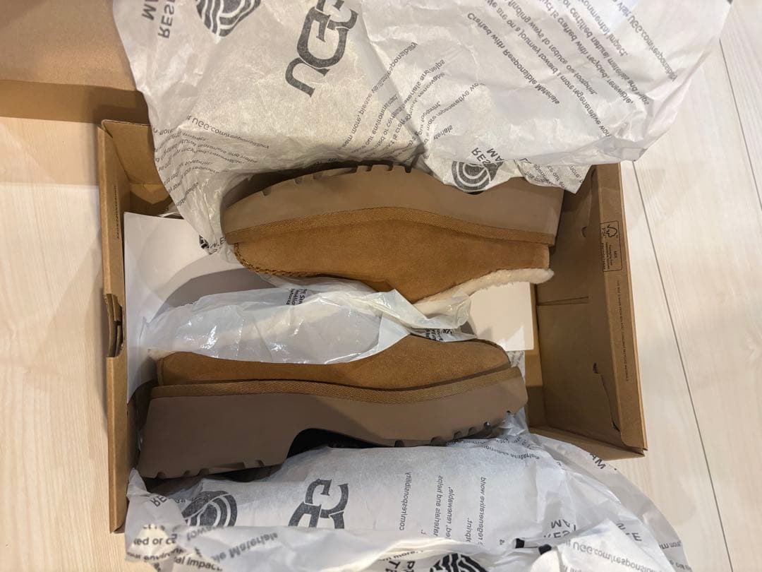 ま*み様 UGG 靴