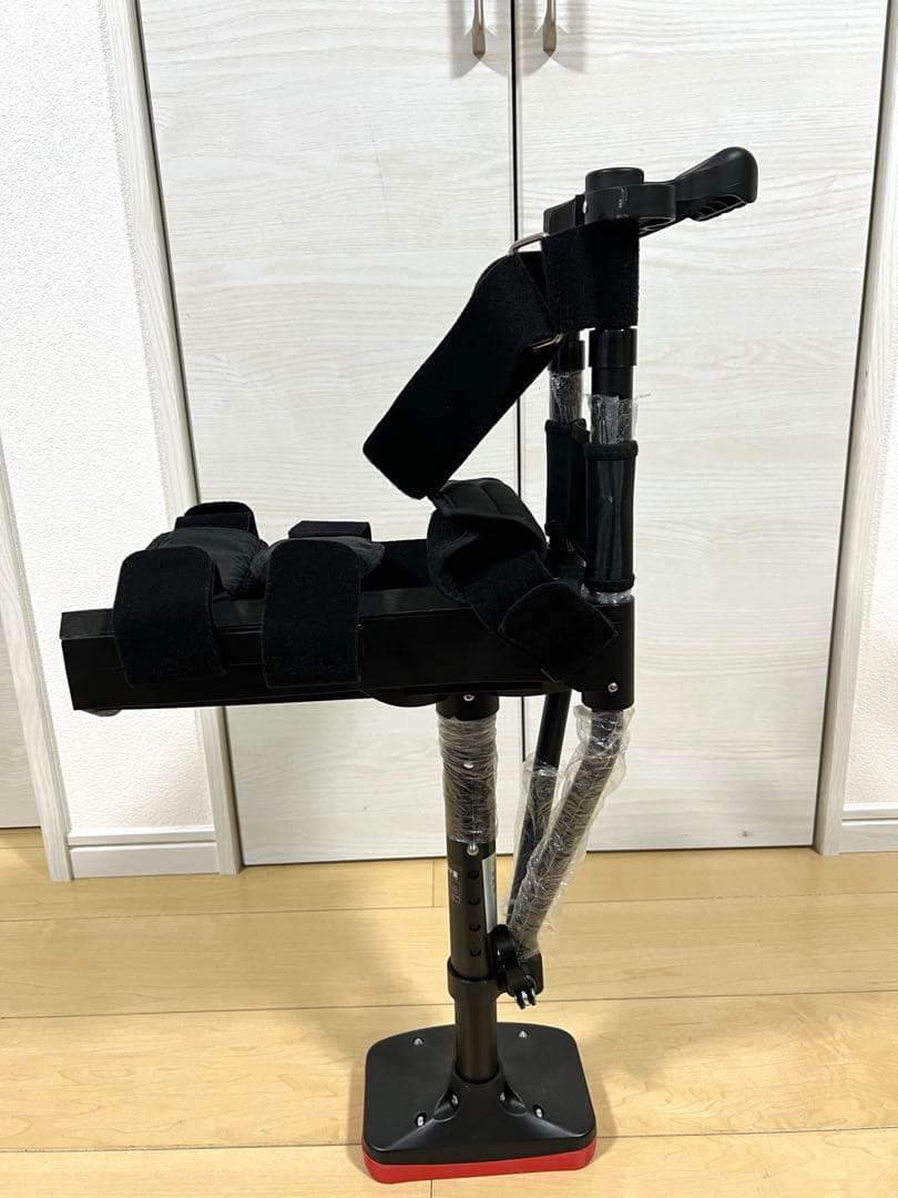 【ほぼ未使用】ハンズフリー松葉杖 歩行補助具 痛みのない膝松葉杖 ニークラッチ