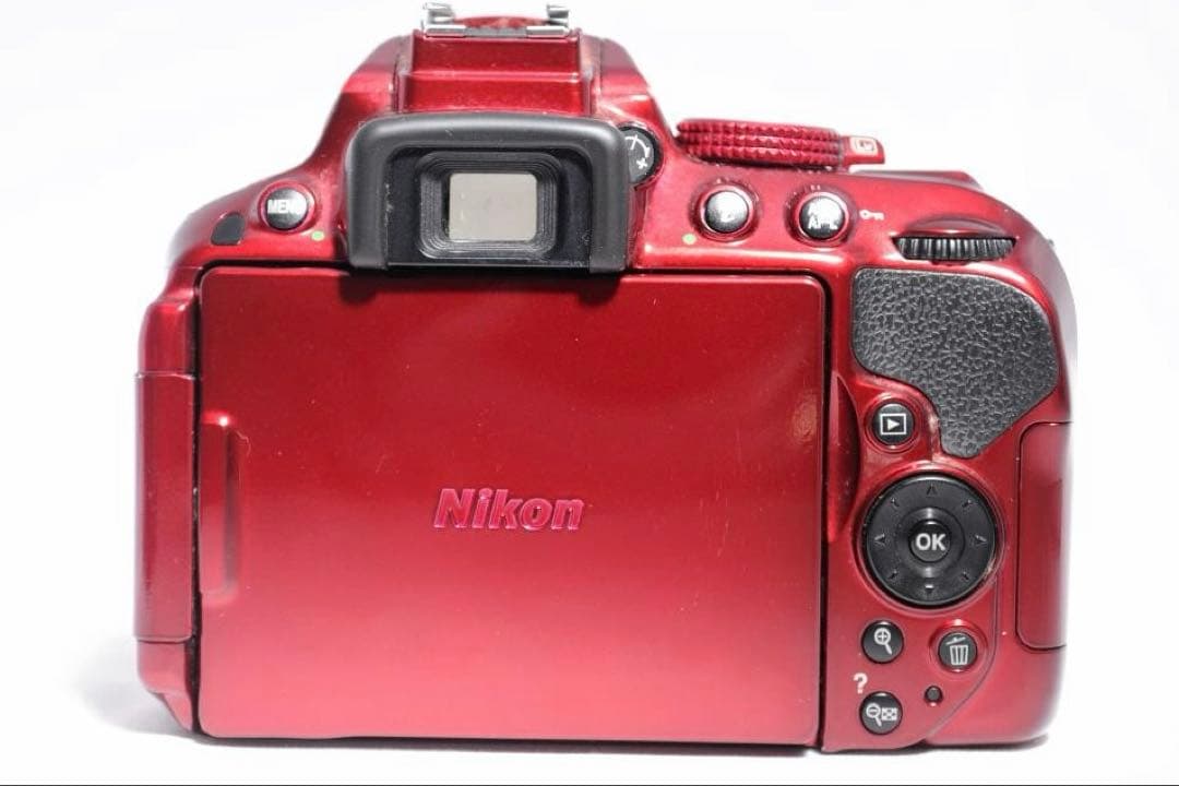 Nikon D5300✨希少レッド ショット数少 一眼レフカメラ Wi-Fi
