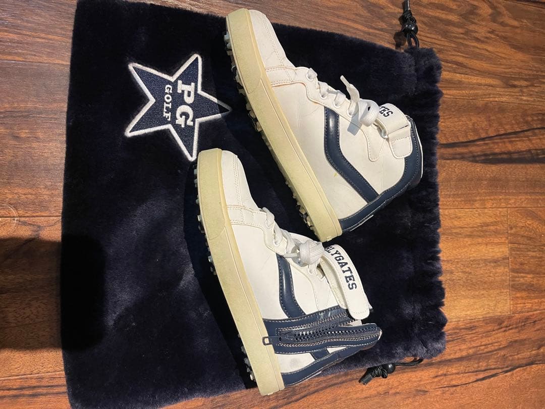 PG GOLF ホワイトハイカットスパイクシューズ　ケース付き
