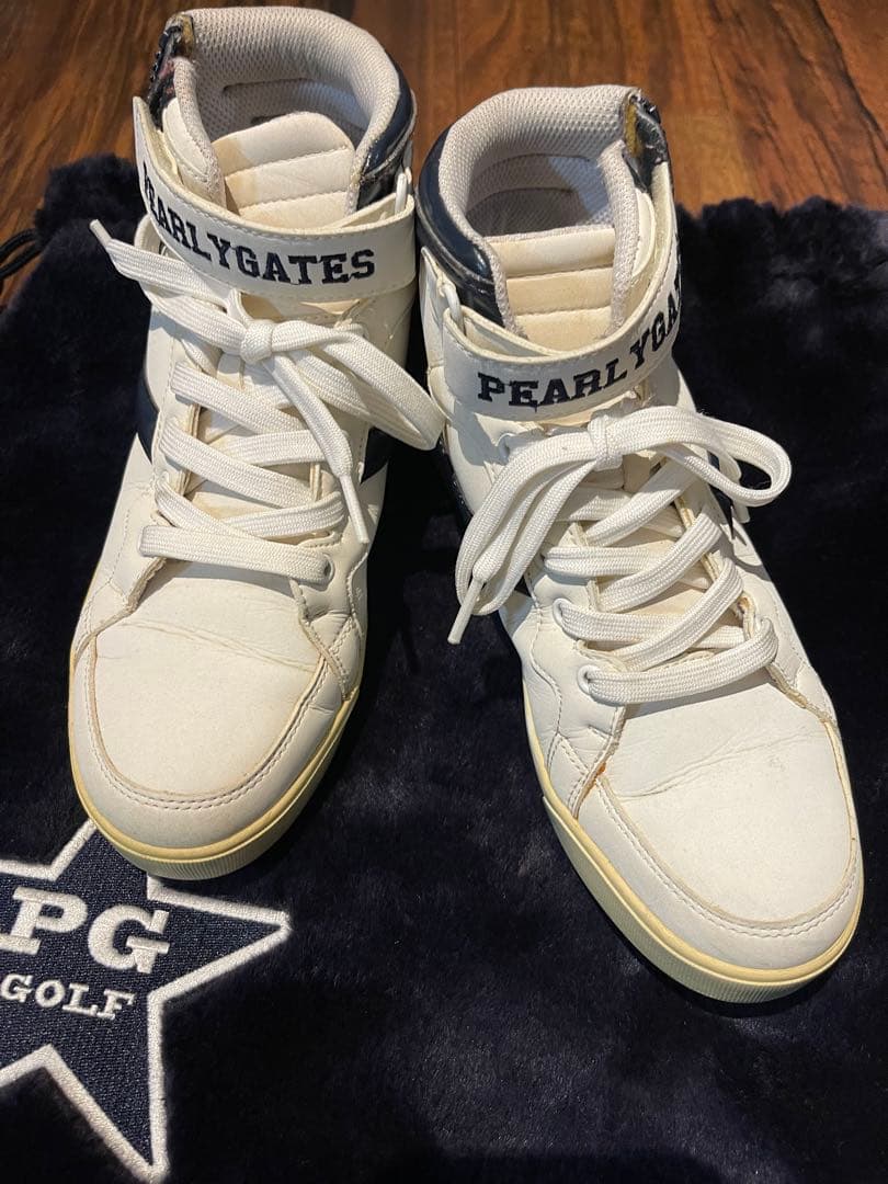 PG GOLF ホワイトハイカットスパイクシューズ　ケース付き