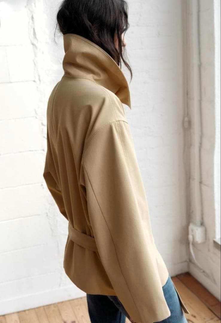 ZARA 　ショートトレンチコートXS-S