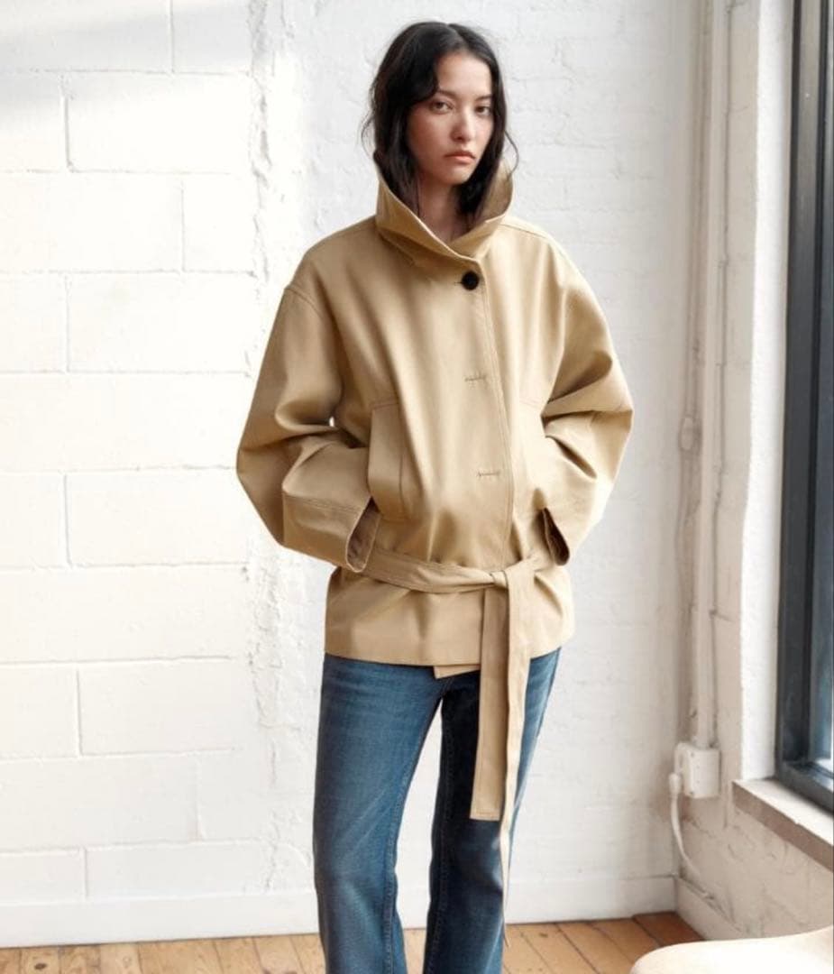 ZARA 　ショートトレンチコートXS-S