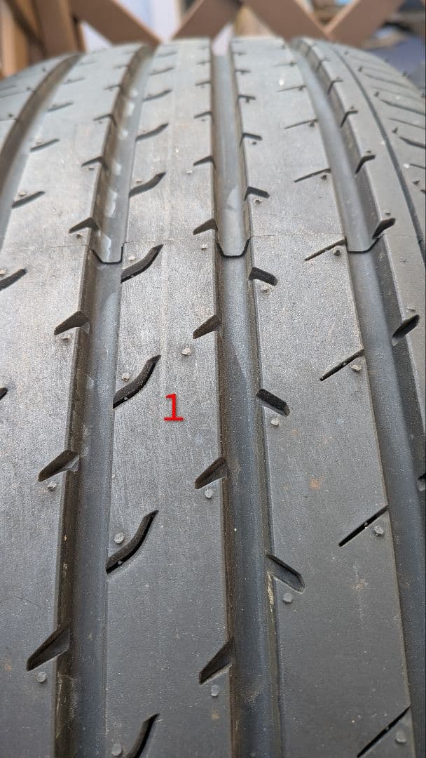 新車外し 40アルファード 225/60R18 タイヤのみ 2025年34週製