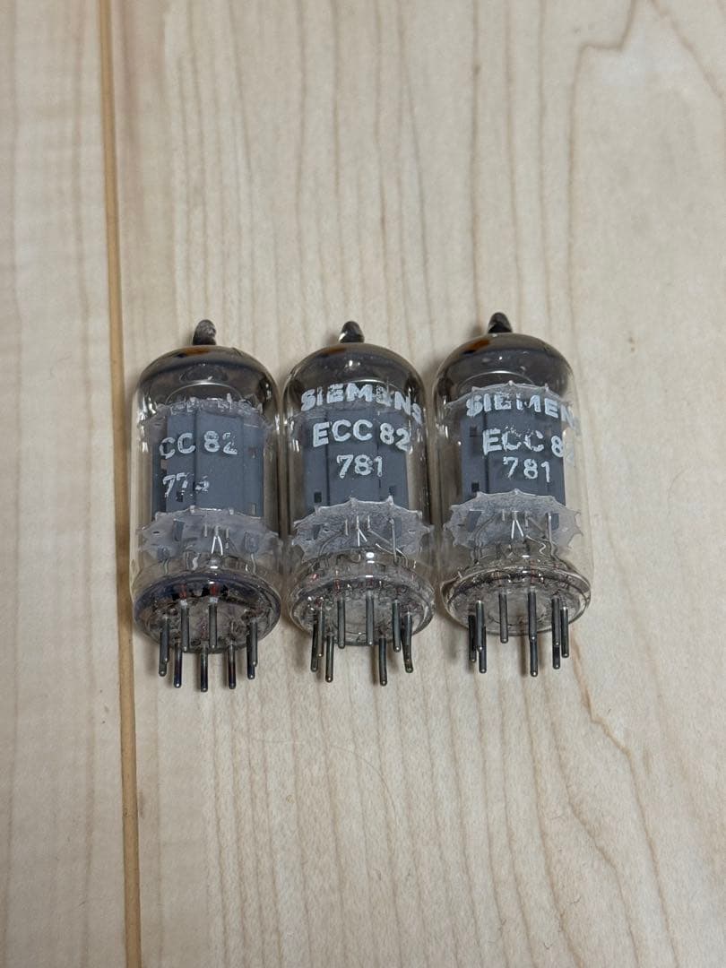 D*r様 SIEMENS ECC82 12AU7 真空管 3本セット 箱付き動作