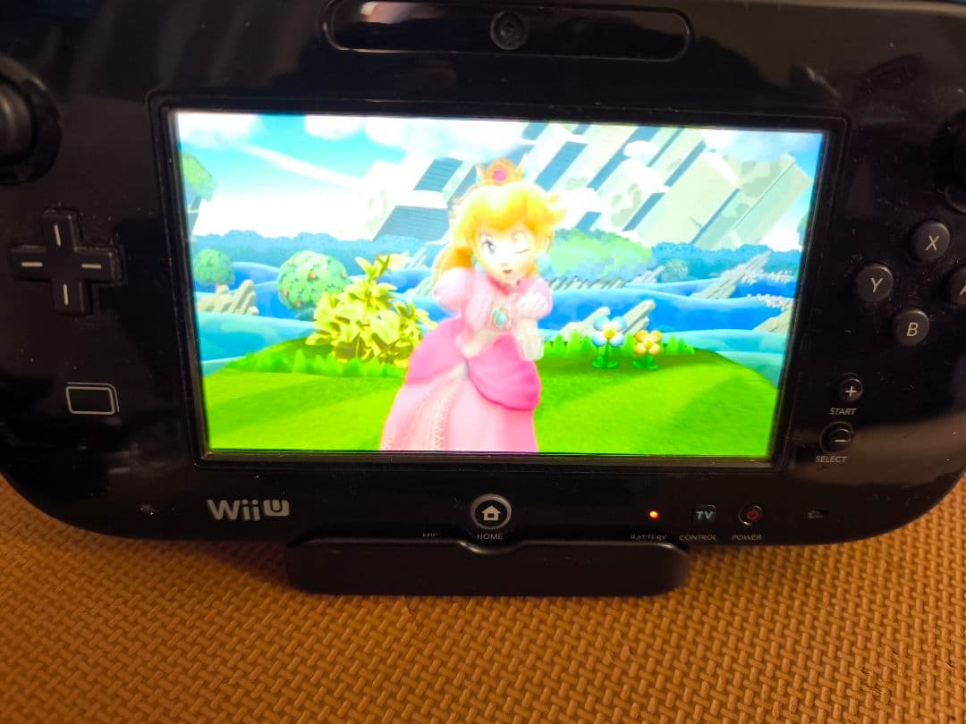 Wii U 本体 （32GB）＋Wii 本体＆ソフト15本付き