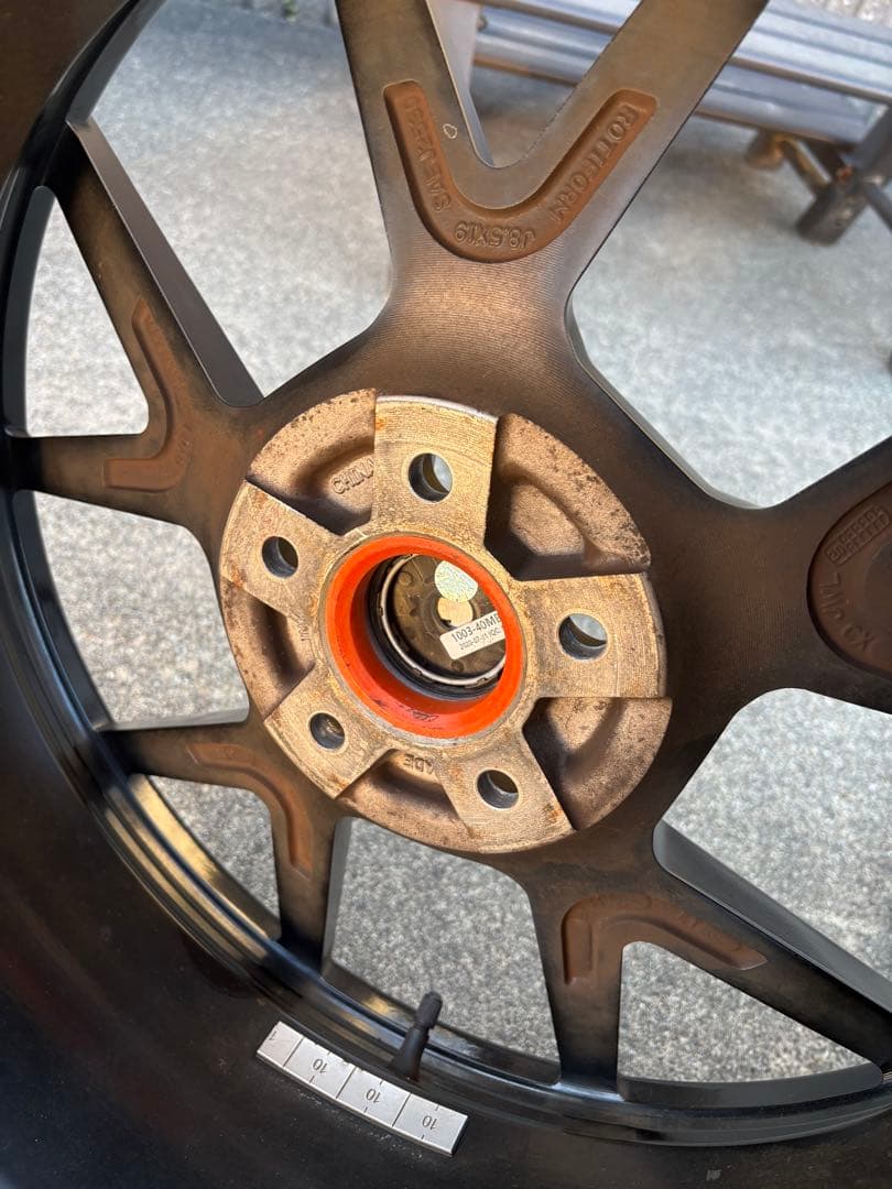 rotiform KPS 19インチ pcd112 4本セット