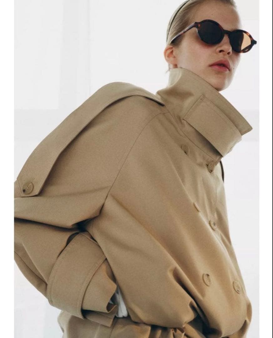 【新品タグ付き】ZARA ザラ ショート丈ハイネックトレンチコート　ベージュ