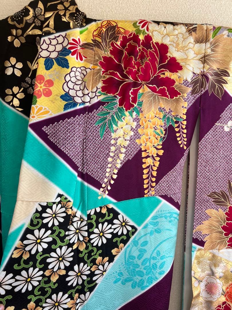 ローラ　ROLA 振袖　豪華　美品　絹　吉祥文様　刺繍