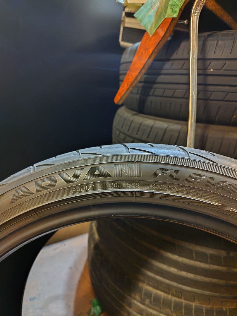 みや225/40/R19 ヨコハマ　ADVAN　FLEVA 4本　①