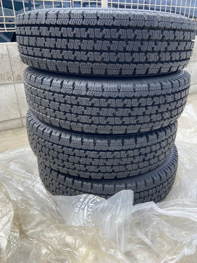 トーヨー【冬タイヤ】145/80R12 80/78N 4本セット