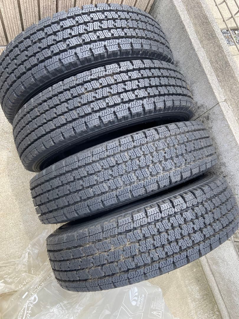 トーヨー【冬タイヤ】145/80R12 80/78N 4本セット