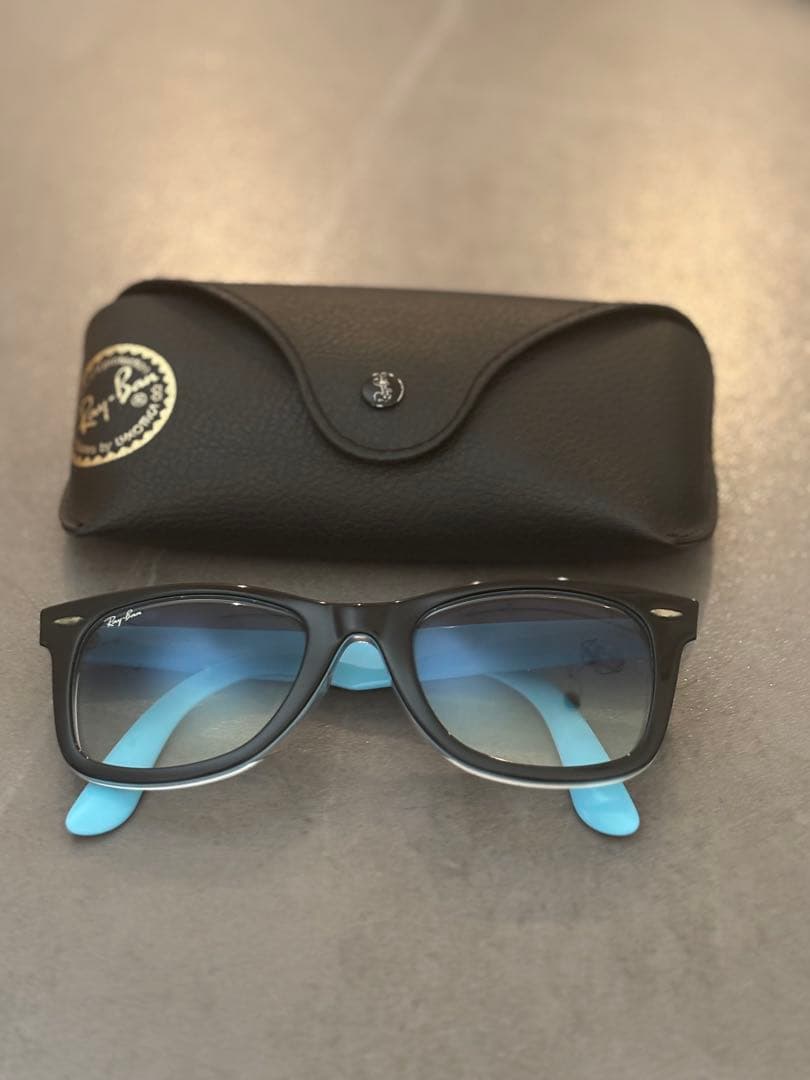 Raybanの定番モデル WAYFARER（ウェイファーラー） のサングラスです