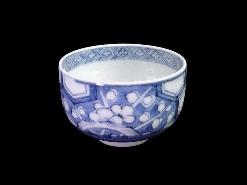 古伊万里　染付 亀甲紋に梅の図　りん茶碗　A598AS-fbvc