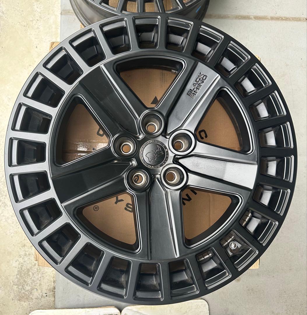 BLACK RHINO ALSTON 20インチ　ディフェンダー用　5本セット