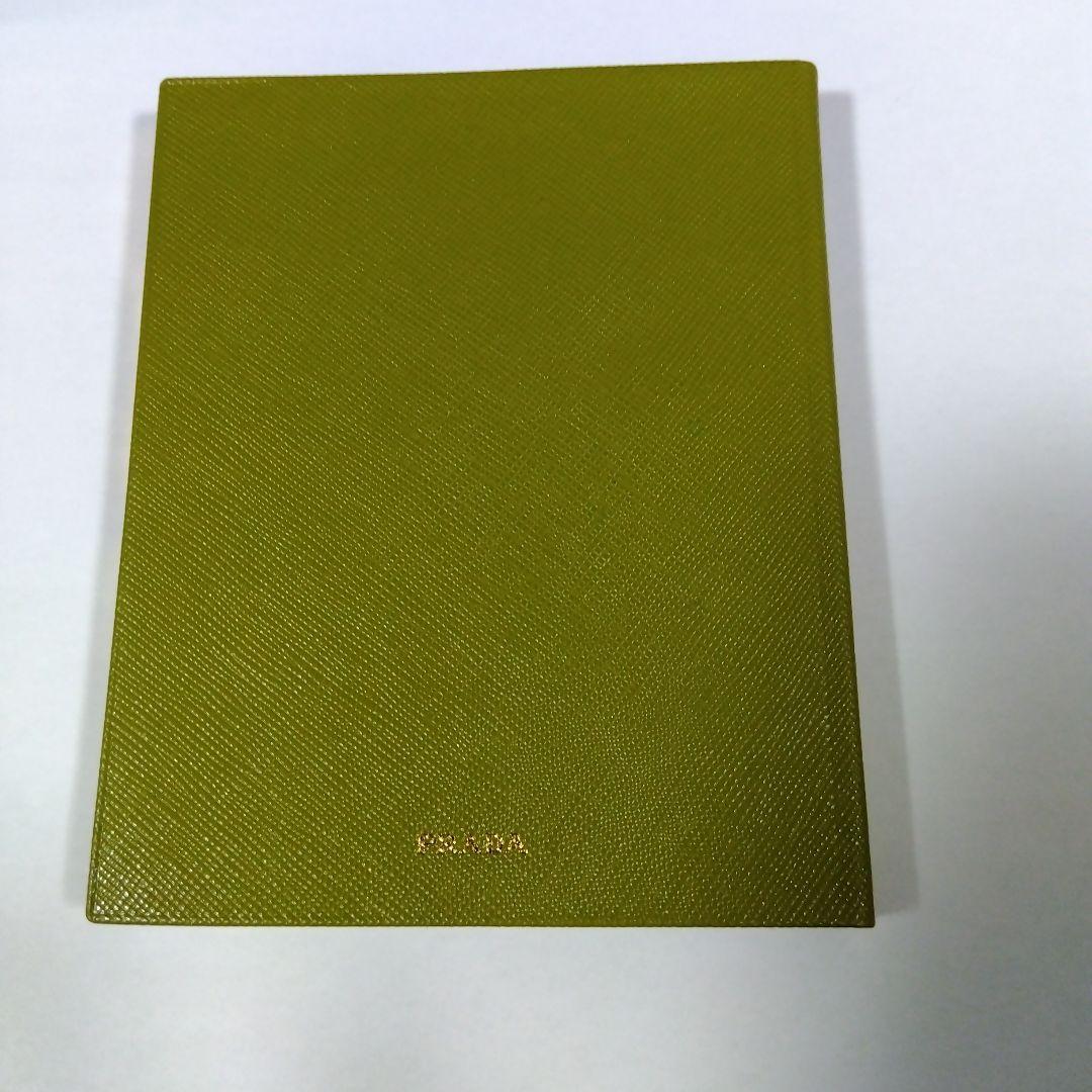 PRADA ブラック 三つ折り財布　三角ロゴプレート　おまけ付き(アドレス帳)