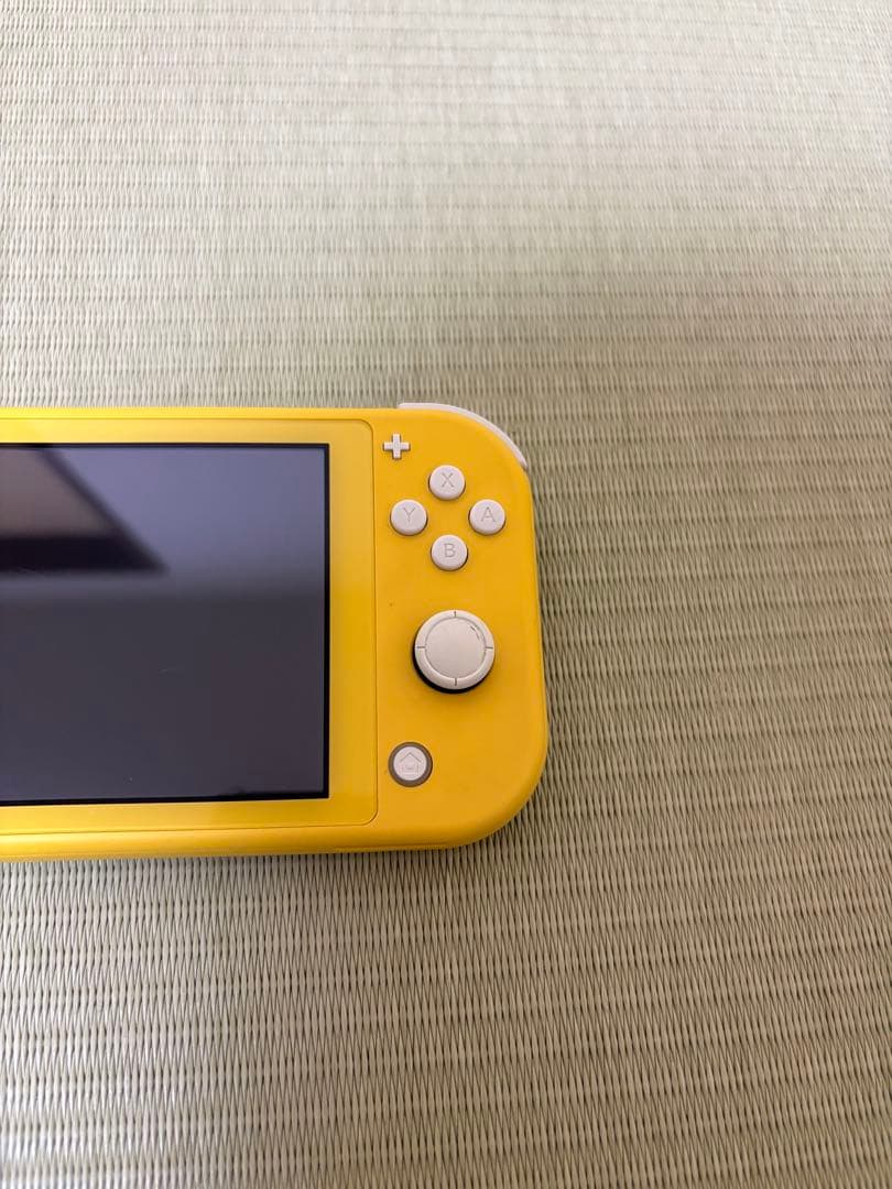 Nintendo Switch LITE イエロー