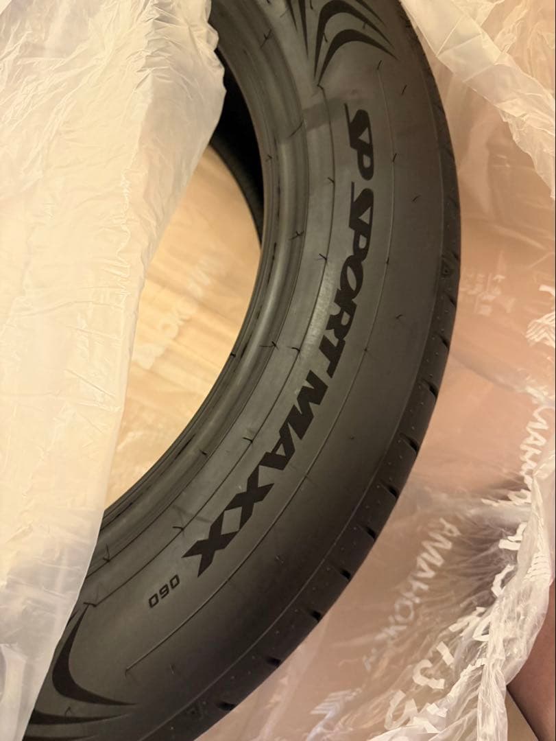 225/55R18 ダンロップ スポーツマックス　新車外し４本セット