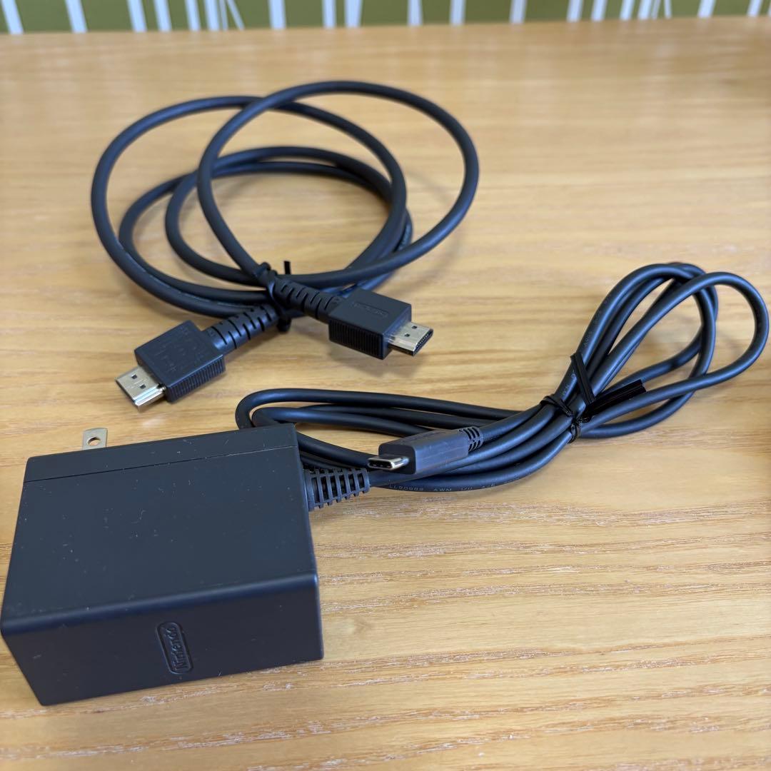 ❤️美品❤️Nintendo Switch 本体 Joy-Con付き