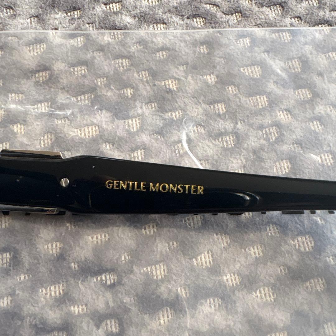 小物 GENTLE MONSTER RUVY VAN