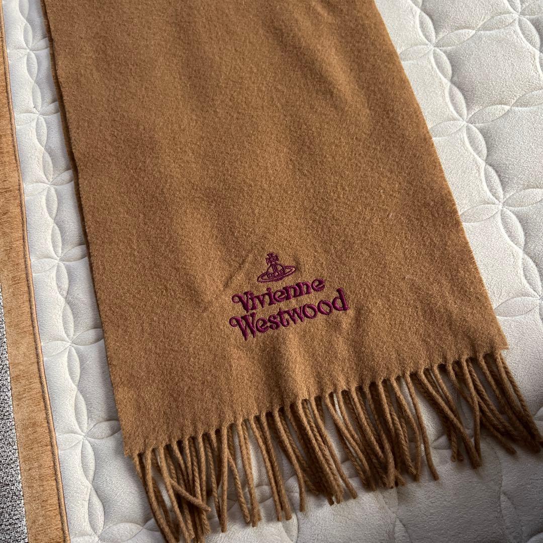 美品✨Vivienne Westwood キャメル　ブラウンマフラー　紫ロゴ刺繍