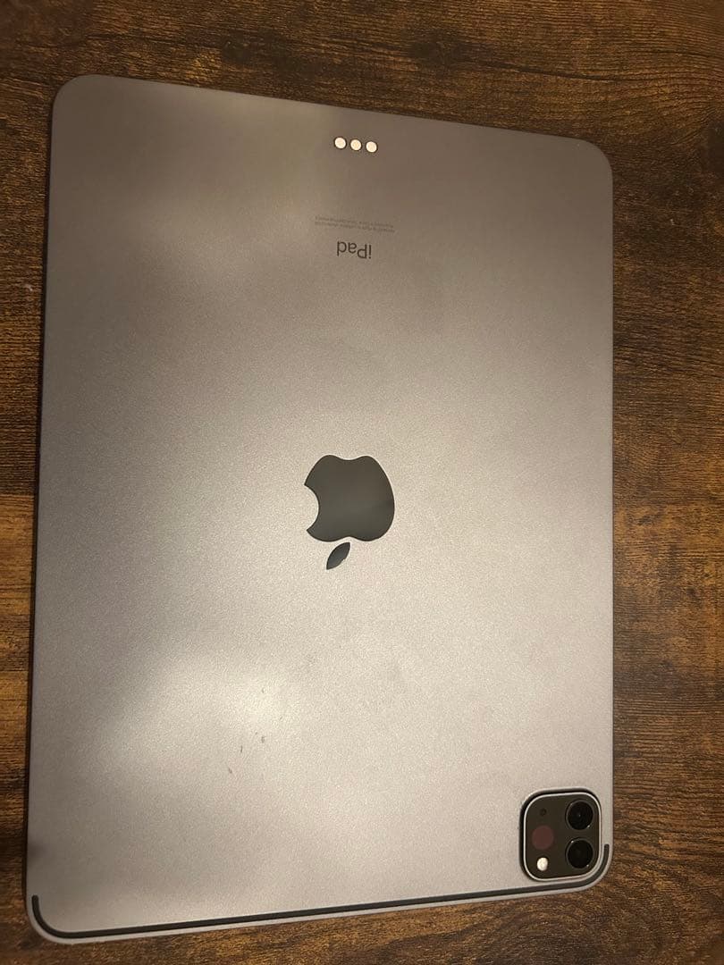 iPadPro11インチ(第２世代)Wi-Fi256GBシルバー整備品