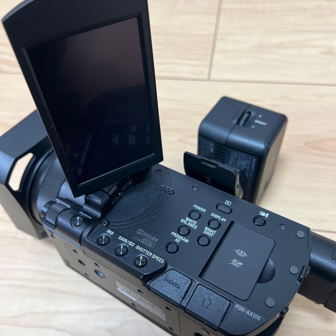 サ*ト様 SONY ビデオカメラ 4K 本体 ライト 充電器付き FDR-AX1