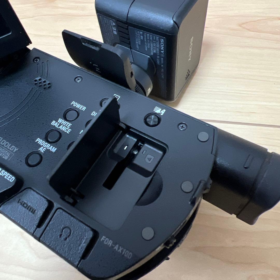 サ*ト様 SONY ビデオカメラ 4K 本体 ライト 充電器付き FDR-AX1