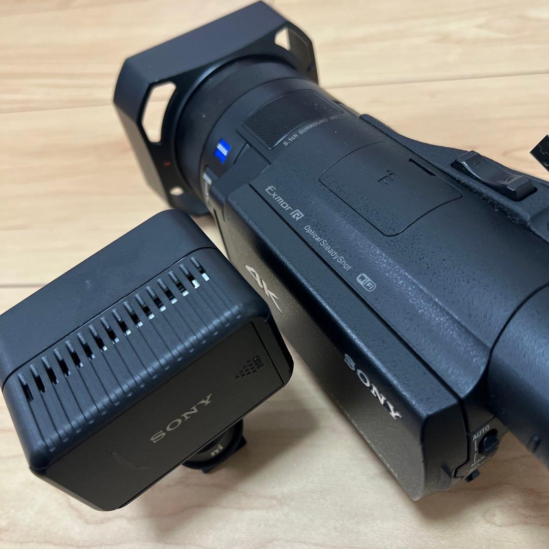 サ*ト様 SONY ビデオカメラ 4K 本体 ライト 充電器付き FDR-AX1